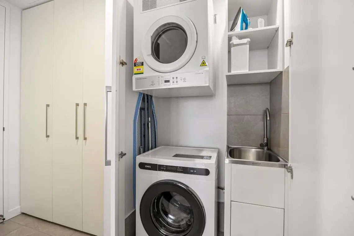 3db2d77d 2f77 48 OCIlD