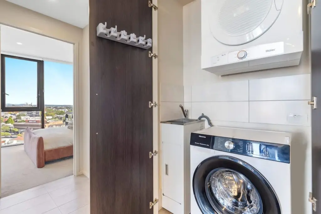 428984b8 54b8 46 mxRmS