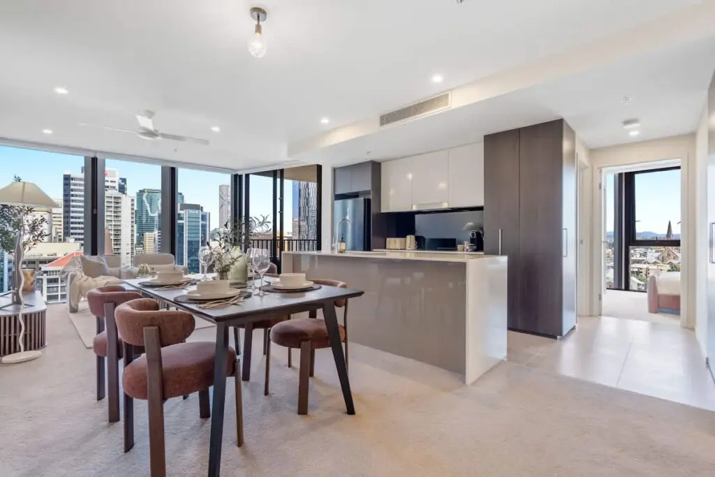 5bffe70b 5258 44 s YCp