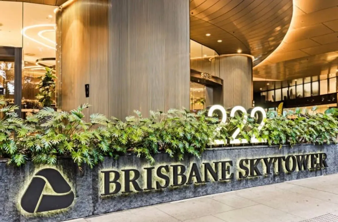 63689faa e043 43 nMO E