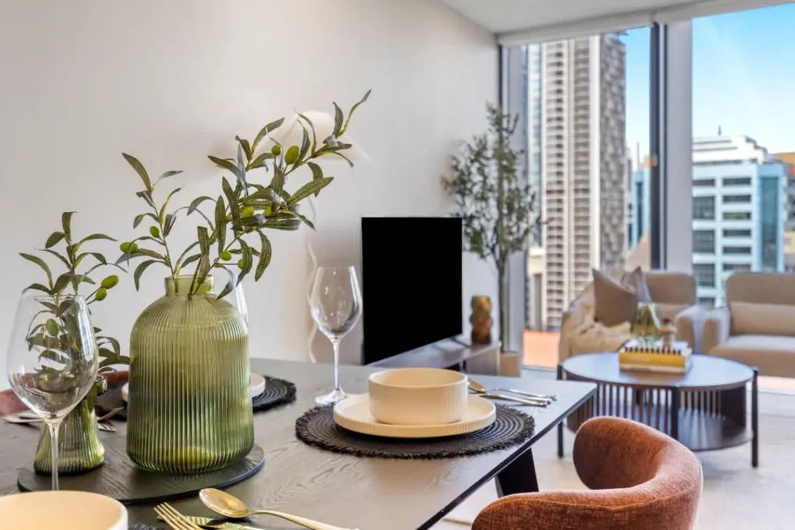 7130d176 33df 4c 46hdg