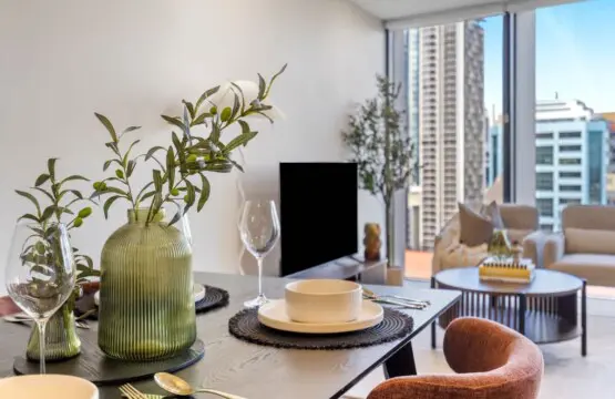 7130d176 33df 4c 46hdg