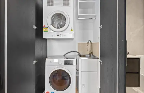 7b697a94 1901 44 u1m6Y