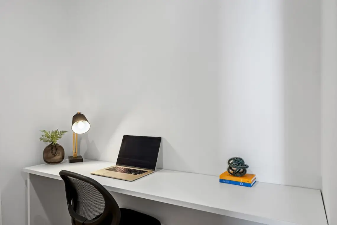 93c253ea c772 44 K8bJz