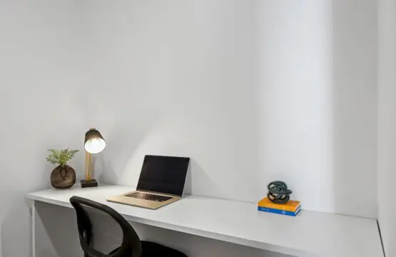 93c253ea c772 44 K8bJz