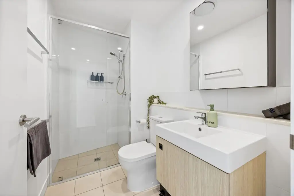 a0e22189 318c 40 Pb1z6