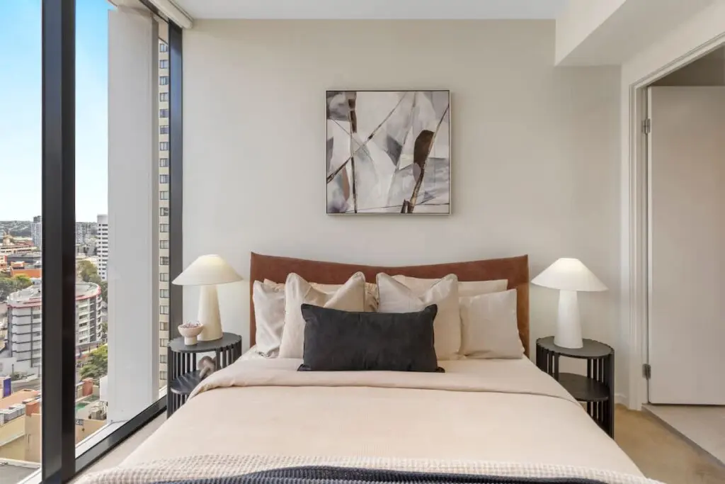 c12e645d 13e9 47 ZntRN