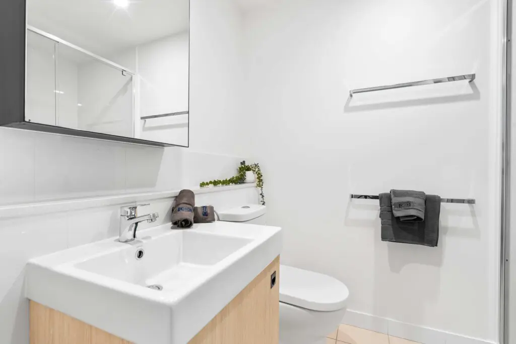 crox0r24nwfrm98indrx