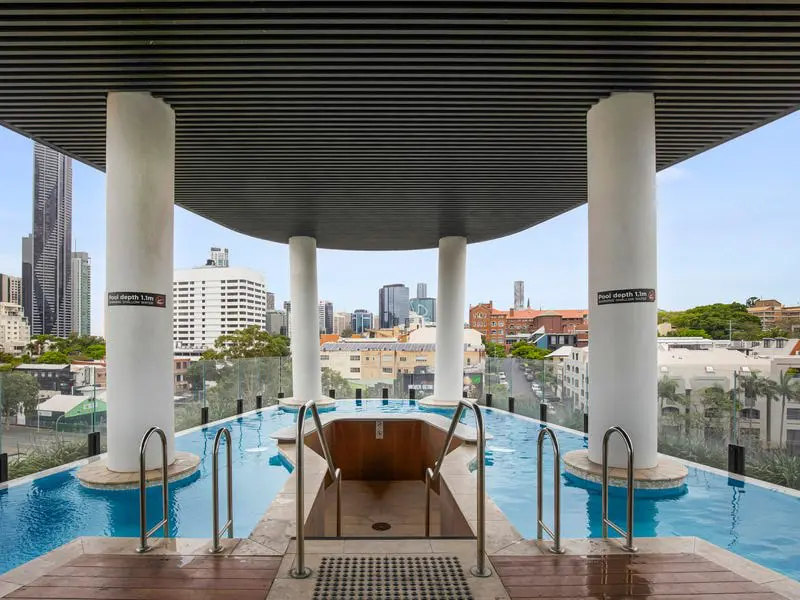 jy93n89axz8fk69ssrn0