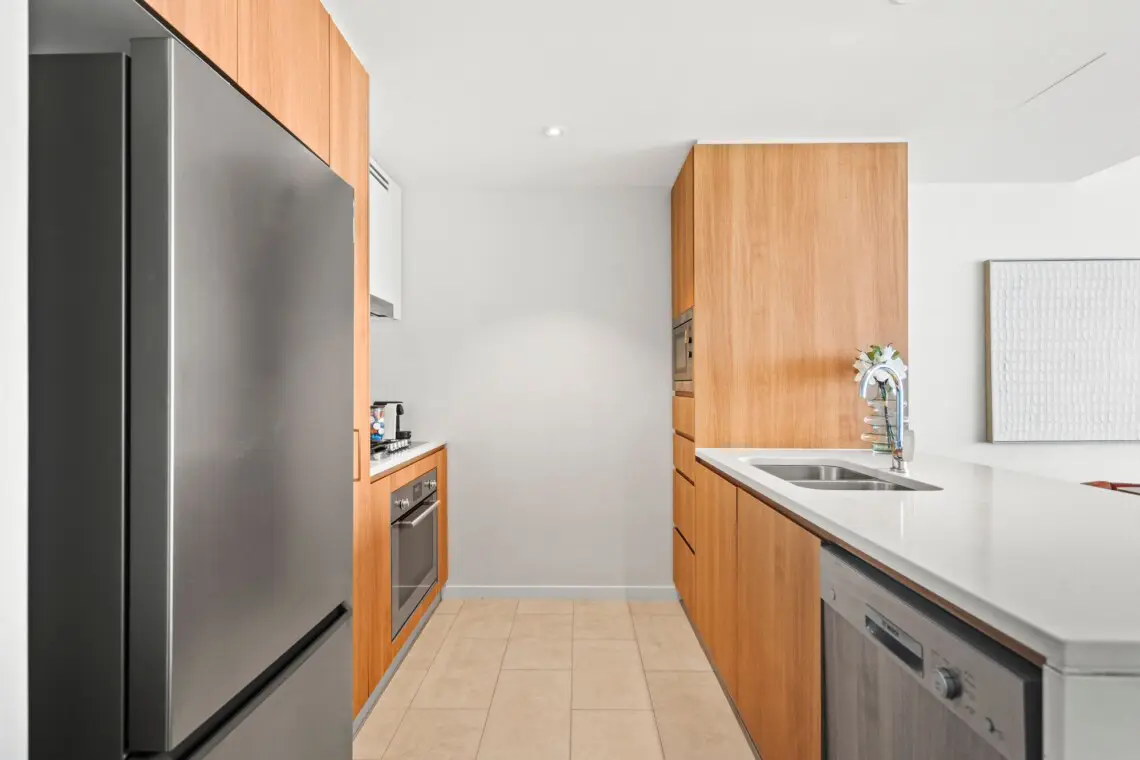 vxwjzbkgxemlbbfguyyo