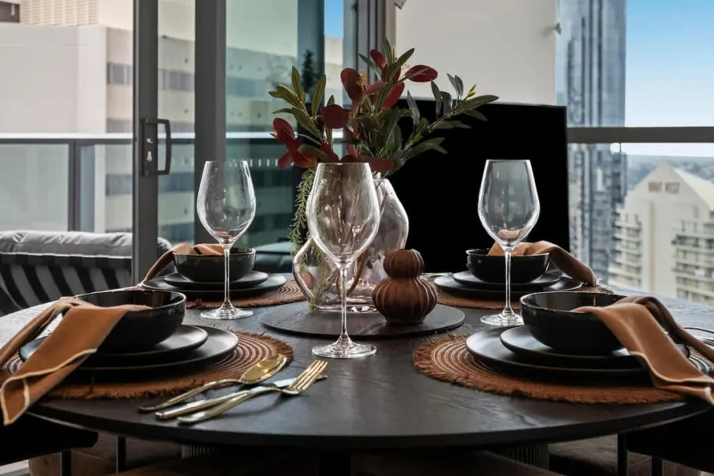 9c646689 b51b 4e KGUUW