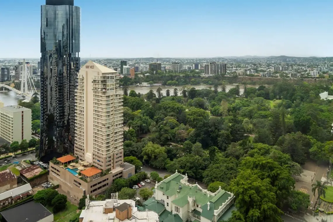 edc70ff3 4807 4e SFjMT