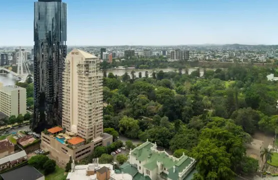 edc70ff3 4807 4e SFjMT